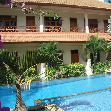 Villa Jaya โลวินา ภายนอก รูปภาพ